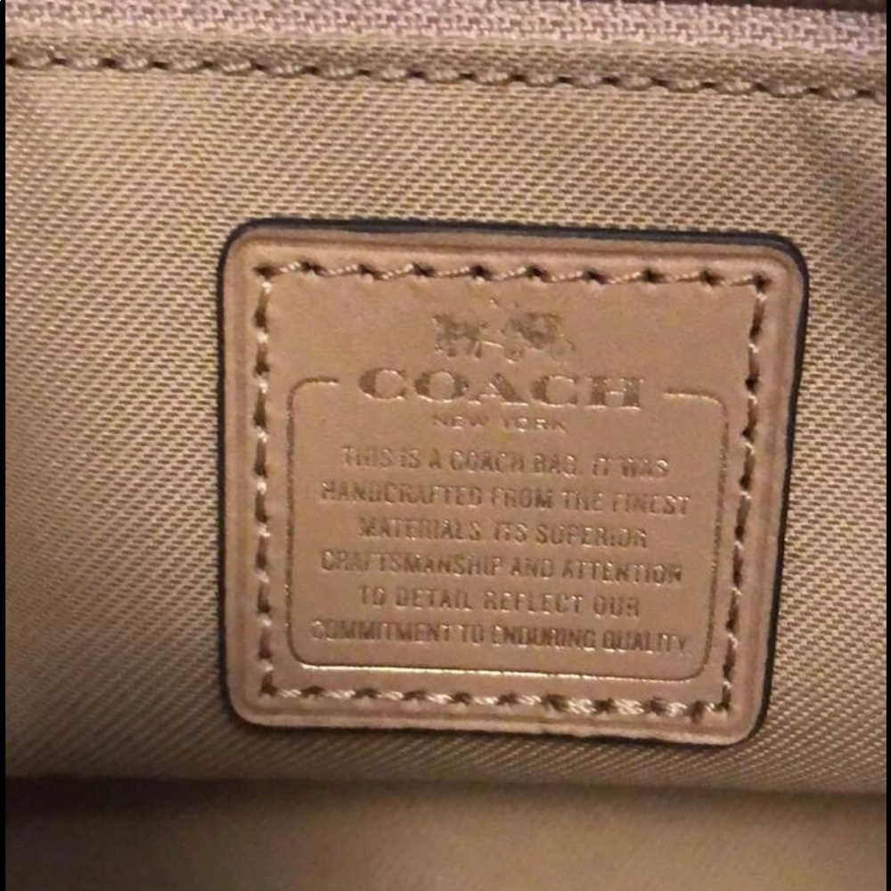 Authentic Coach tote - Picture 3 of 8